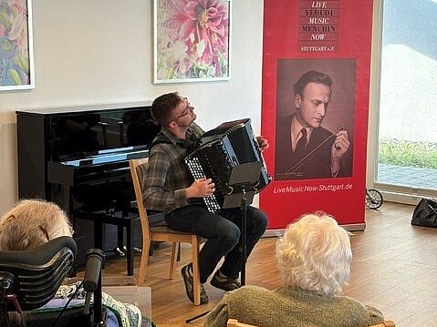 Akkordeon-Konzert im Pflegestift Luitgardheim