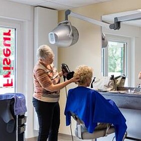 Eigener Friseursalon im Haus