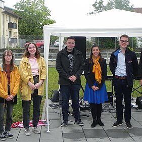 Gäste beim Hoftheater